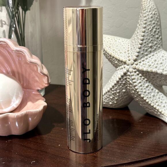 JLo Beauty Tighten + Tease Resurfacing Body Serum with AHAs - Picture 5 of 8